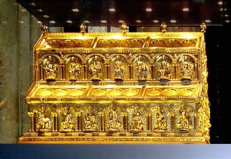 Shrine of the Three Kings .